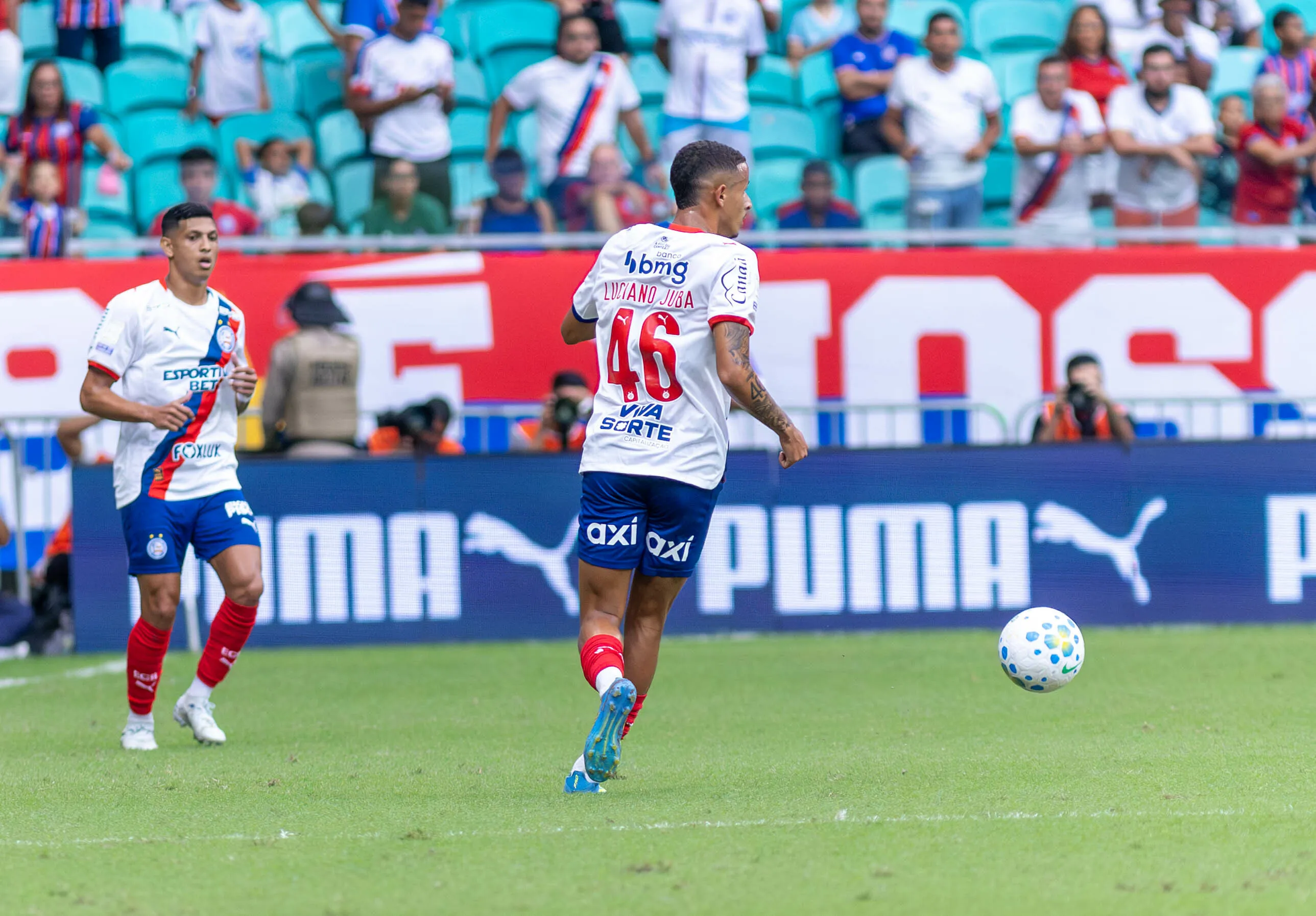 BA – SALVADOR – 17/05/2026 – BRASILEIRO A 2026, BAHIA X GREMIO – Luciano Juba jogador do Bahia durante partida contra o Gremio no estadio Arena Fonte Nova pelo campeonato Brasileiro A 2026. Foto: Marcio Jose/AGIF