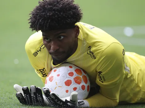 Hugo Souza aguarda convocação da Seleção e movimenta o Corinthians