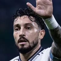Alex Telles quer ficar no Rio de Janeiro