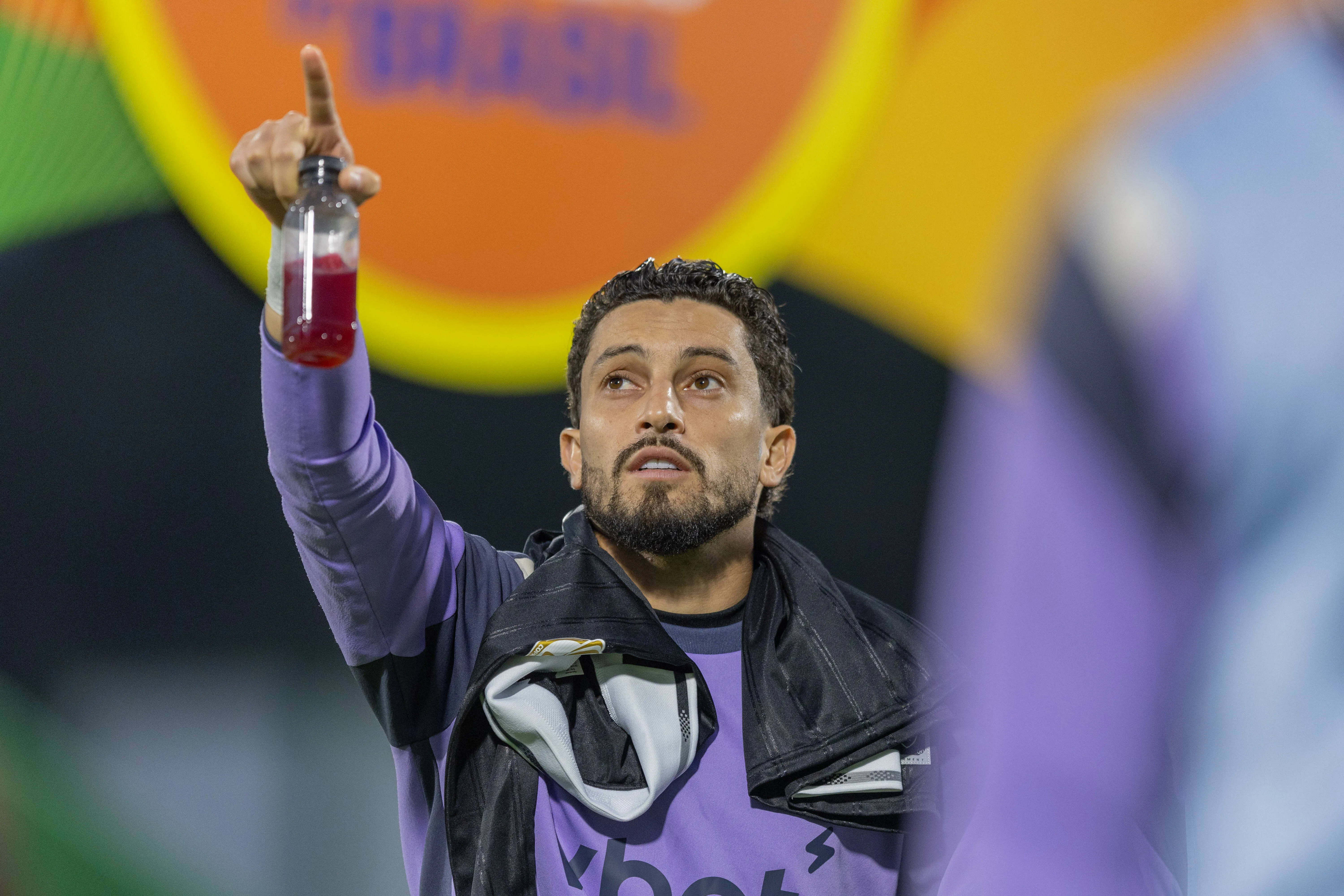 Alex Telles jogador do Botafogo durante partida contra o Chapecoense no estadio Arena Conda pelo campeonato Copa Do Brasil 2026. Foto: Liamara Polli/AGIF