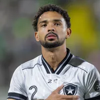 Palmeiras sonda situação de Vitinho, do Botafogo