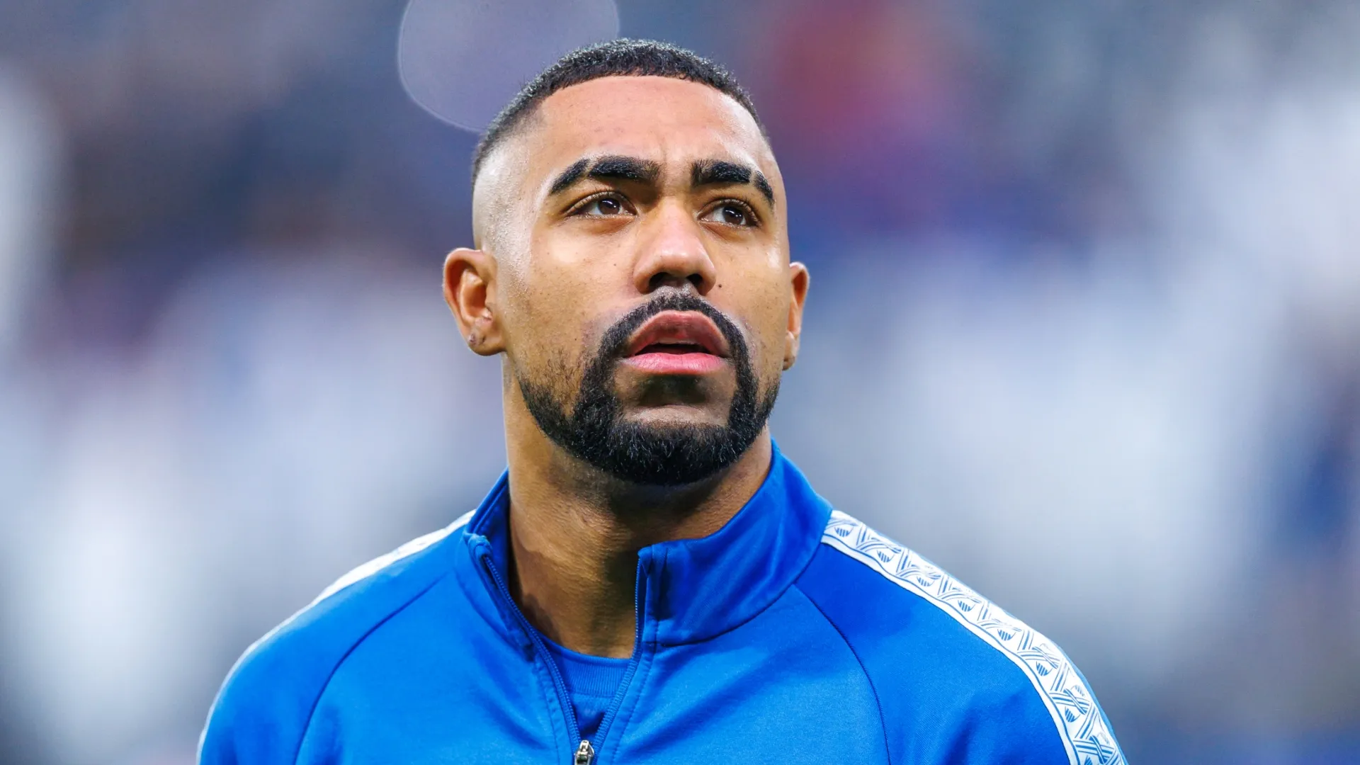 Malcom, da equipe do Al-Hilal FC, durante a partida da Saudi Pro League entre Al-Hilal e Al-Taawoun na Kingdom Arena, em 4 de abril de 2026, em Riade, Arábia Saudita. (Foto de Abdullah Ahmed/Getty Images)