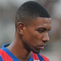 Kanu 'concorda' com protestos da torcida do Bahia
