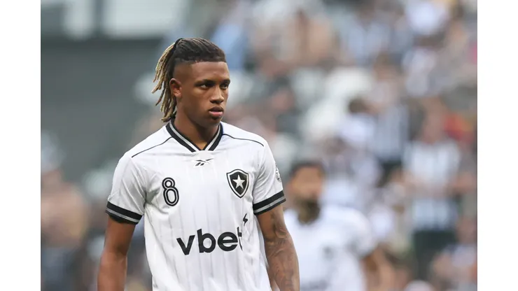 MG - BELO HORIZONTE - 10/05/2026 - BRASILEIRO A 2026, ATLETICO-MG X BOTAFOGO - Danilo jogador do Botafogo durante partida contra o Atletico-MG no estadio Arena MRV pelo campeonato Brasileiro A 2026. Foto: Gilson Lobo/AGIF