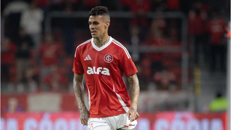 RS - PORTO ALEGRE - 03/08/2025 - BRASILEIRO A 2025, INTERNACIONAL X SAO PAULO - Richard jogador do Internacional durante partida contra o Sao Paulo no estadio Arena do Gremio pelo campeonato Brasileiro A 2025. Foto: Maxi Franzoi/AGIF
