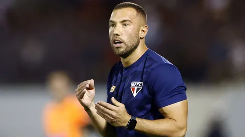 Allan Barcellos durante partida entre Criciúma e São Paulo na Copinha de 2025.