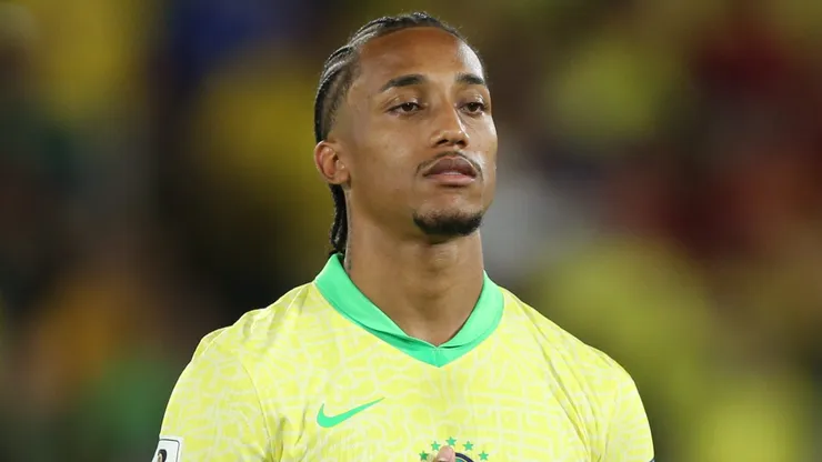 João Pedro durante eliminatórias da Copa do Mundo de 2026 contra o Chile.