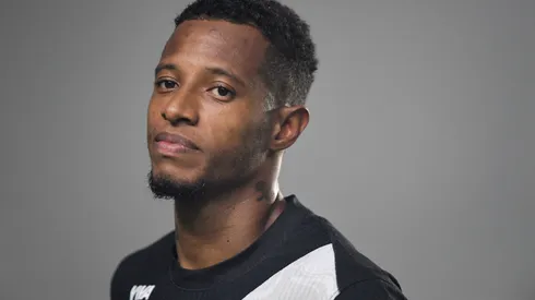 RJ - RIO DE JANEIRO - 04/04/2026 - BRASILEIRO A 2026, VASCO X BOTAFOGO - Tche Tche jogador do Vasco durante partida contra o Botafogo no estadio Sao Januario pelo campeonato Brasileiro A 2026. Foto: Thiago Ribeiro/AGIF