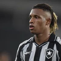Flamengo oferece  €32 milhões ao Botafogo para ter Danilo
