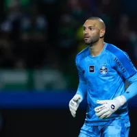 Grêmio tenta negociar com a CBF para ter Weverton contra o Corinthians