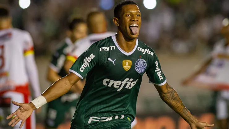 Danilo jogador do Palmeiras comemora seu gol durante partida contra o Juazeirense no estadio Do Cafe pelo campeonato Copa do Brasil 2022.