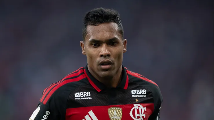 Alex Sandro pode estar de saída do Flamengo.