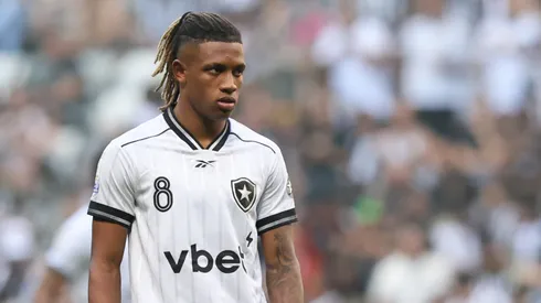 Danilo jogador do Botafogo durante partida contra o Atlético-MG no estádio Arena MRV pelo campeonato Brasileiro A 2026. Foto: Gilson Lobo/AGIF