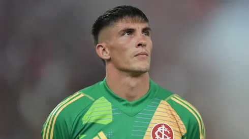SP - RIO DE JANEIRO - 29/03/2025 - BRASILEIRO A 2025, FLAMENGO X INTERNACIONAL - Rochet goleiro do Internacional durante partida contra o Flamengo no estadio Maracana pelo campeonato Brasileiro A 2025. Foto: Thiago Ribeiro/AGIF