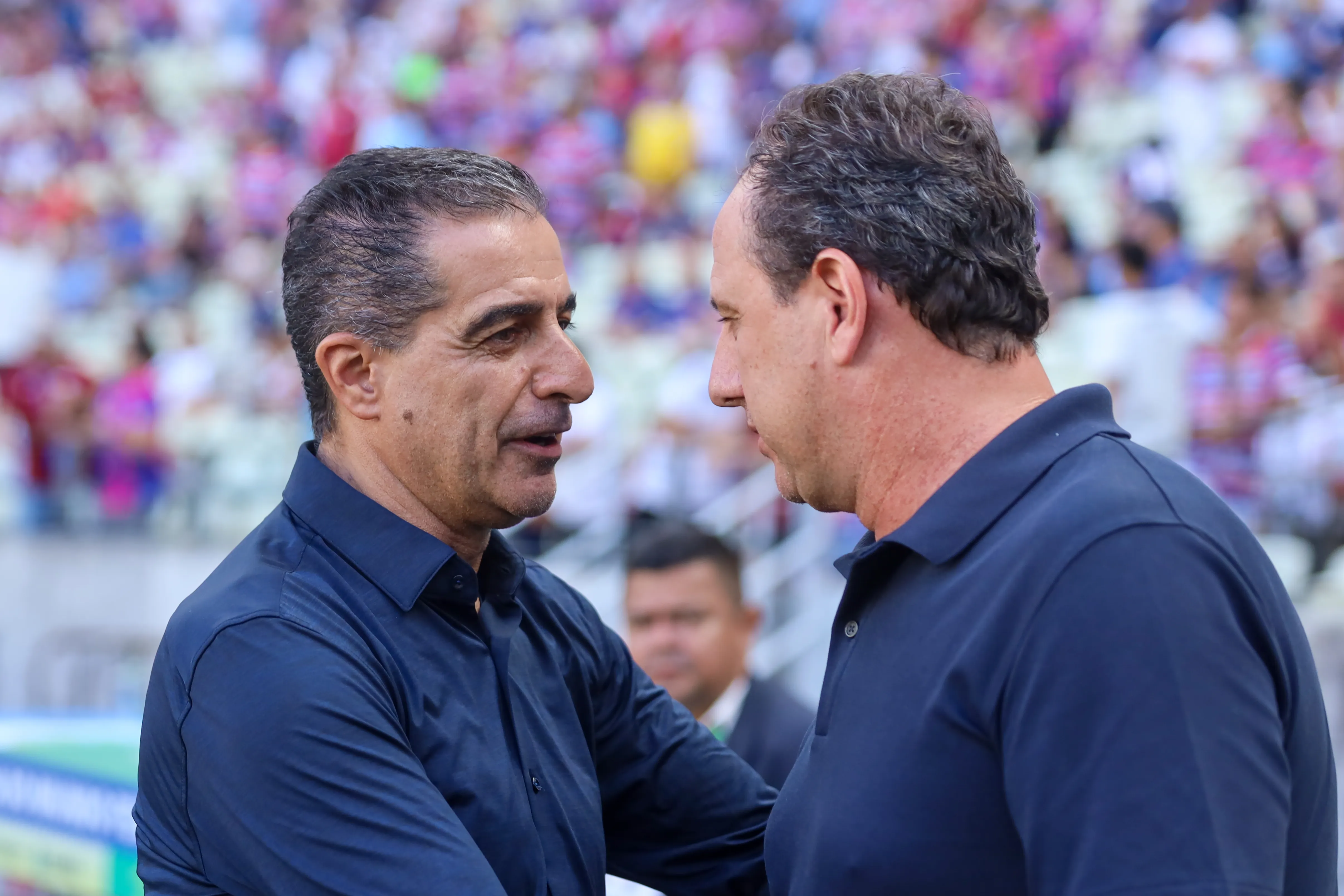 CE – FORTALEZA – 19/07/2025 – BRASILEIRO A 2025, FORTALEZA X BAHIA – Renato Paiva tecnico do Fortaleza durante partida contra o Bahia no estadio Arena Castelao pelo campeonato Brasileiro A 2025. Foto: Lucas Emanuel/AGIF