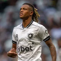 PVC manda a real sobre interesse do Palmeiras em Danilo