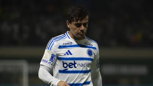 SP - BARUERI - 16/05/2026 - BRASILEIRO A 2026, PALMEIRAS X CRUZEIRO - Fagner jogador do Cruzeiro durante partida contra o Palmeiras no estadio Arena Barueri pelo campeonato Brasileiro A 2026. Foto: Anderson Romao/AGIF