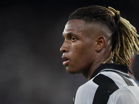 Newcastle tenta reduzir pedida do Botafogo para negociar Danilo: € 40 milhões