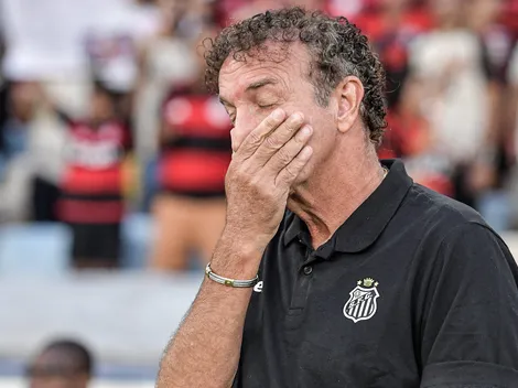 Cuca rebate cobranças após sacar Rollheiser em partida do Santos