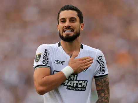 Alex Telles falou sobre contrato com o Botafogo