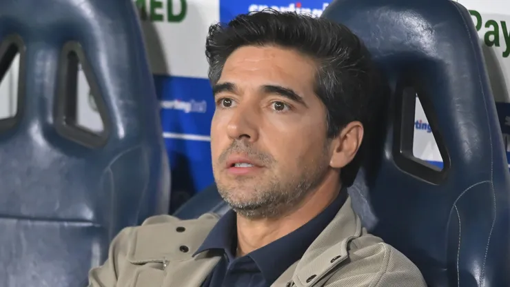 Mancha Verde quer a saída de Abel Ferreira do Palmeiras.