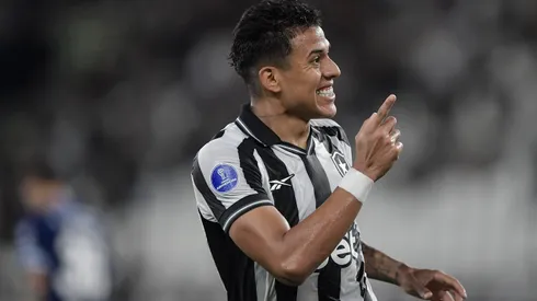 RJ - RIO DE JANEIRO - 06/05/2026 - COPA SUL-AMERICANA 2026, BOTAFOGO X RACING - Matheus Martins jogador do Botafogo durante partida contra o Racing no estadio Engenhao pelo campeonato Copa Sul-Americana 2026. Foto: Thiago Ribeiro/AGIF