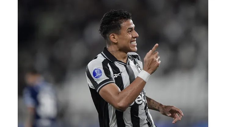 RJ - RIO DE JANEIRO - 06/05/2026 - COPA SUL-AMERICANA 2026, BOTAFOGO X RACING - Matheus Martins jogador do Botafogo durante partida contra o Racing no estadio Engenhao pelo campeonato Copa Sul-Americana 2026. Foto: Thiago Ribeiro/AGIF