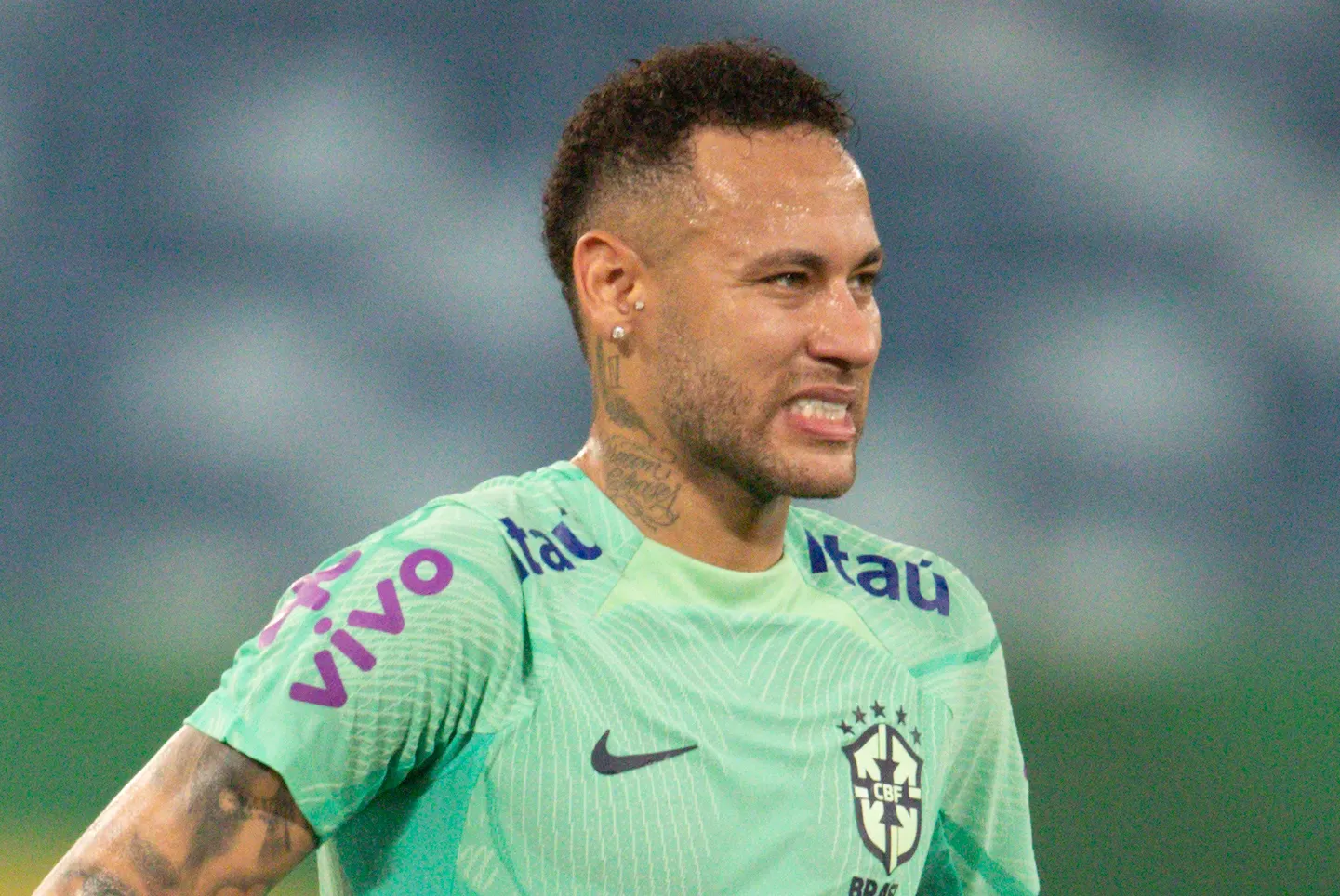 MT – CUIABA – 10/10/2023 – SELECAO BRASILEIRA, TREINO – Neymar Jr. jogador da Selecao Brasileira durante treino no estadio Arena Pantanal. Foto: Gil Gomes/AGIF