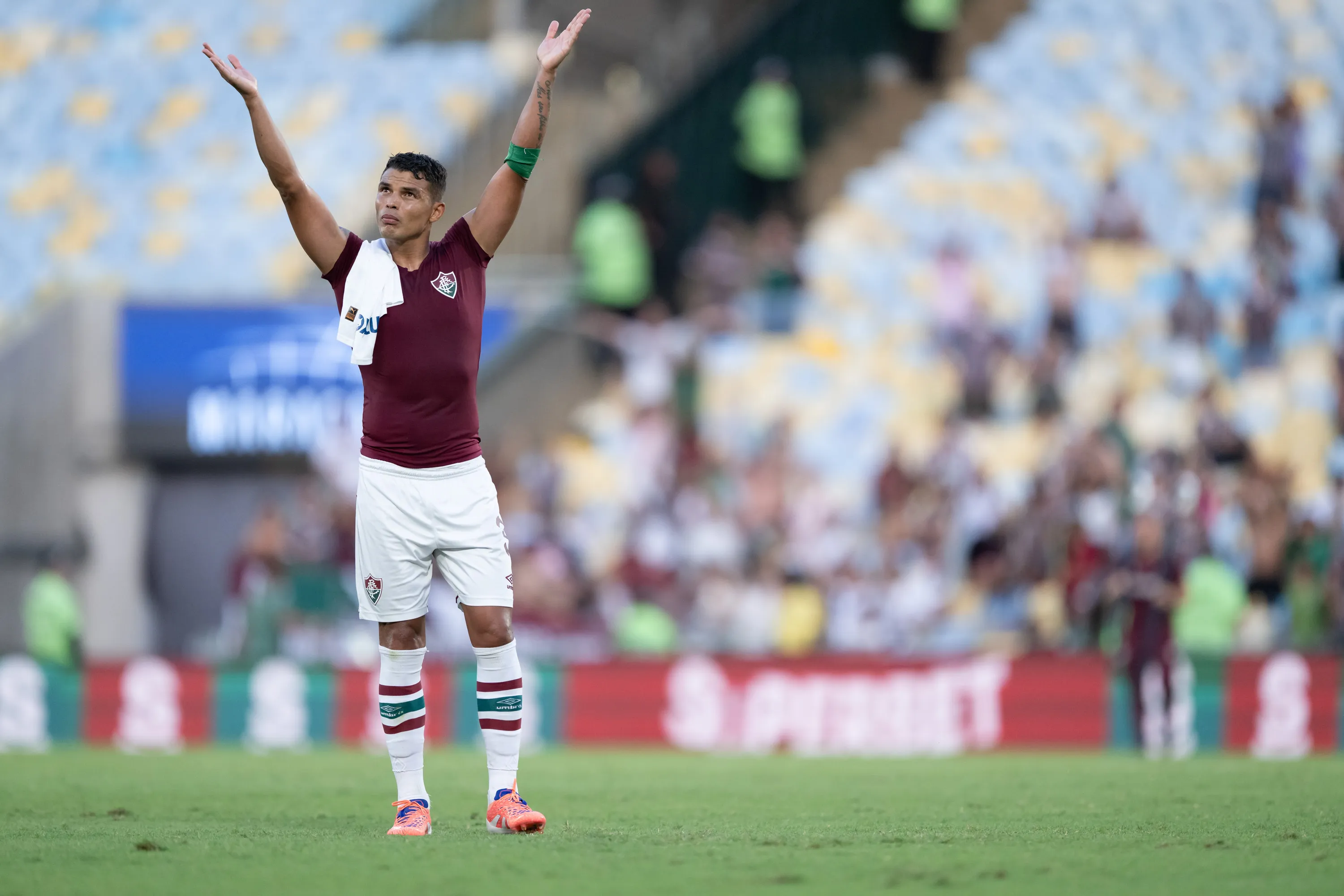 RJ – RIO DE JANEIRO – 07/12/2025 – BRASILEIRO A 2025, FLUMINENSE X BAHIA – Thiago Silva jogador do Fluminense apos partida contra o Bahia no estadio Maracana pelo campeonato Brasileiro A 2025. Foto: Jorge Rodrigues/AGIF