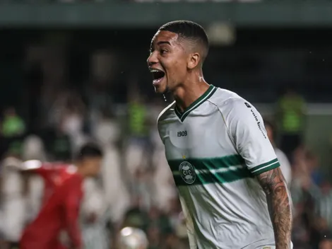 Coritiba recebe Éberth de volta e atacante terá futuro definido