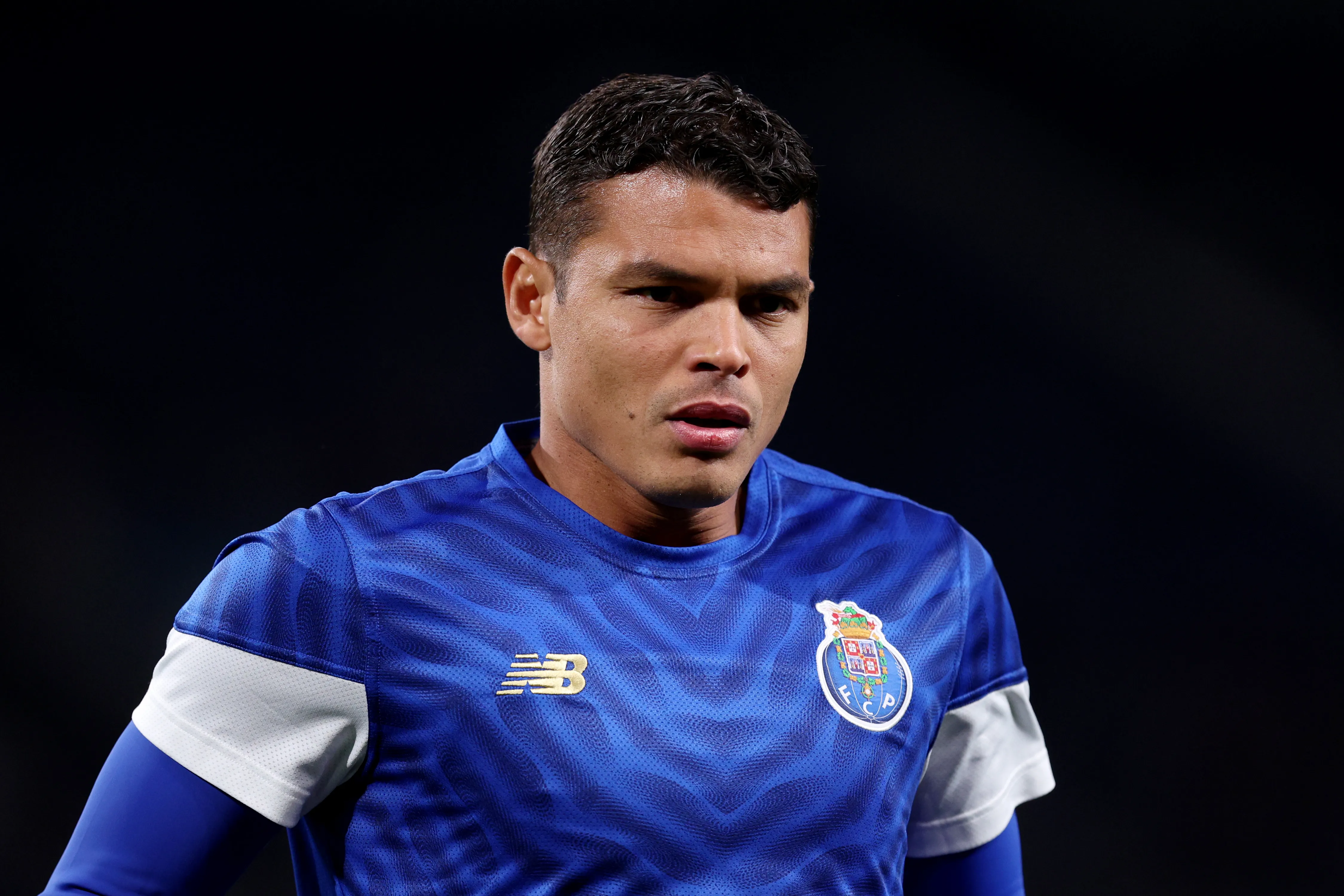 PORTO, PORTUGAL – MARCH 19: Thiago Silva of FC Porto looks on during the warm up prior to the UEFA Europa League 2025/26 Round of 16 Second Leg match between FC Porto and VfB Stuttgart at Estadio do Dragao on March 19, 2026 in Porto, Portugal. (Photo by Diogo Cardoso/Getty Images)