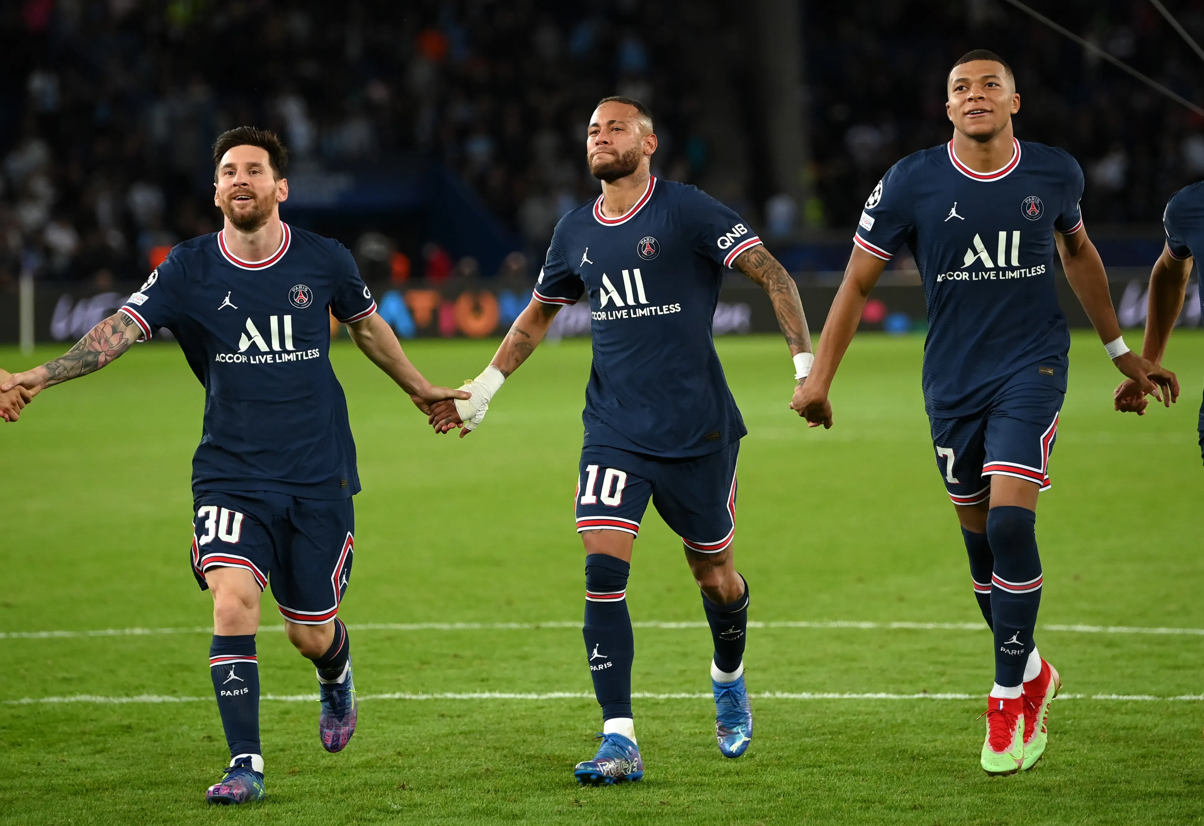 Trio Messi, Neymar e Mbappé; no PSG. Foto: Matthias Hangst/Getty Images