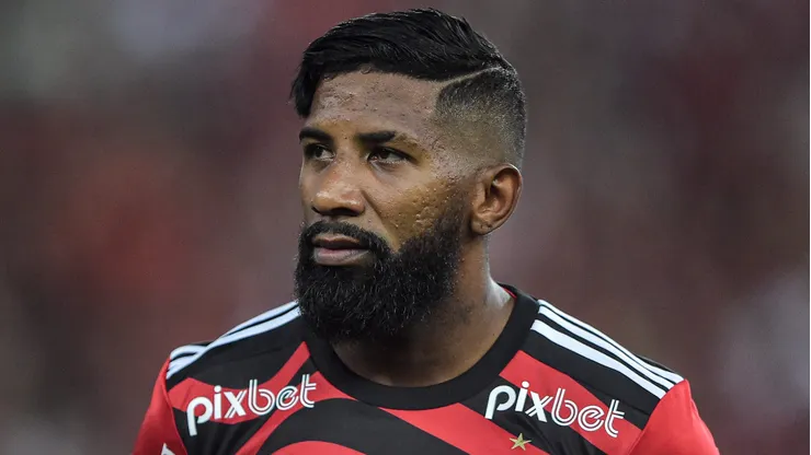 Rodinei durante confronto entre Flamengo e Bragantino no Brasileirão de 2022.