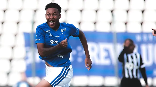 Ravenna comemorando o gol marcado pelo Cruzeiro - Foto: Gustavo Martins/Cruzeiro