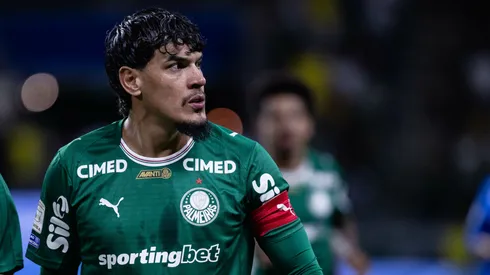 Gustavo Gómez jogador do Palmeiras durante partida contra o Santos no estádio Arena Allianz Parque pelo campeonato Brasileiro A 2026. Foto: Ettore Chiereguini/AGIF