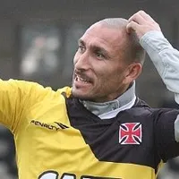 Guiñazu, ex-Vasco e Inter, é anunciado na segunda divisão argentina