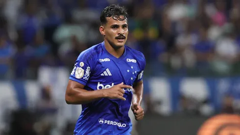 Kaiki Bruno jogador do Cruzeiro durante partida contra o Goiás no estádio Mineirão pelo campeonato Copa Do Brasil 2026. Foto: Gilson Lobo/AGIF