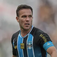 Arthur retorna no Grêmio diante do Santos pelo Brasileirão