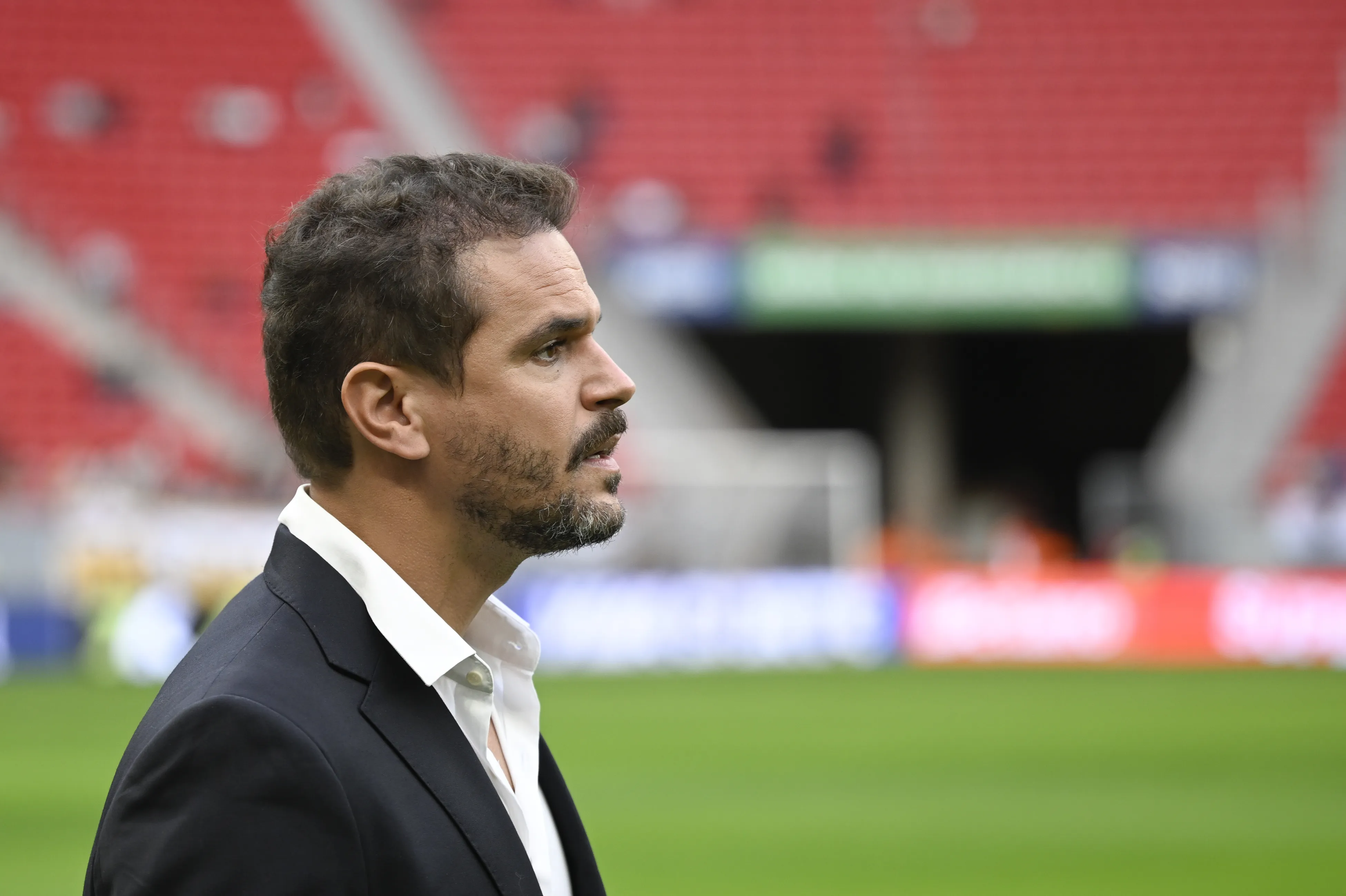 Admar Lopes diretor executivo do Vasco antes da partida contra o Botafogo no estadio Mane Garrincha pelo campeonato Brasileiro A 2025. Foto: Mateus Bonomi/AGIF