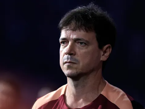 Fernando Diniz se irrita nos com risco de saídas de jogador do Corinthians