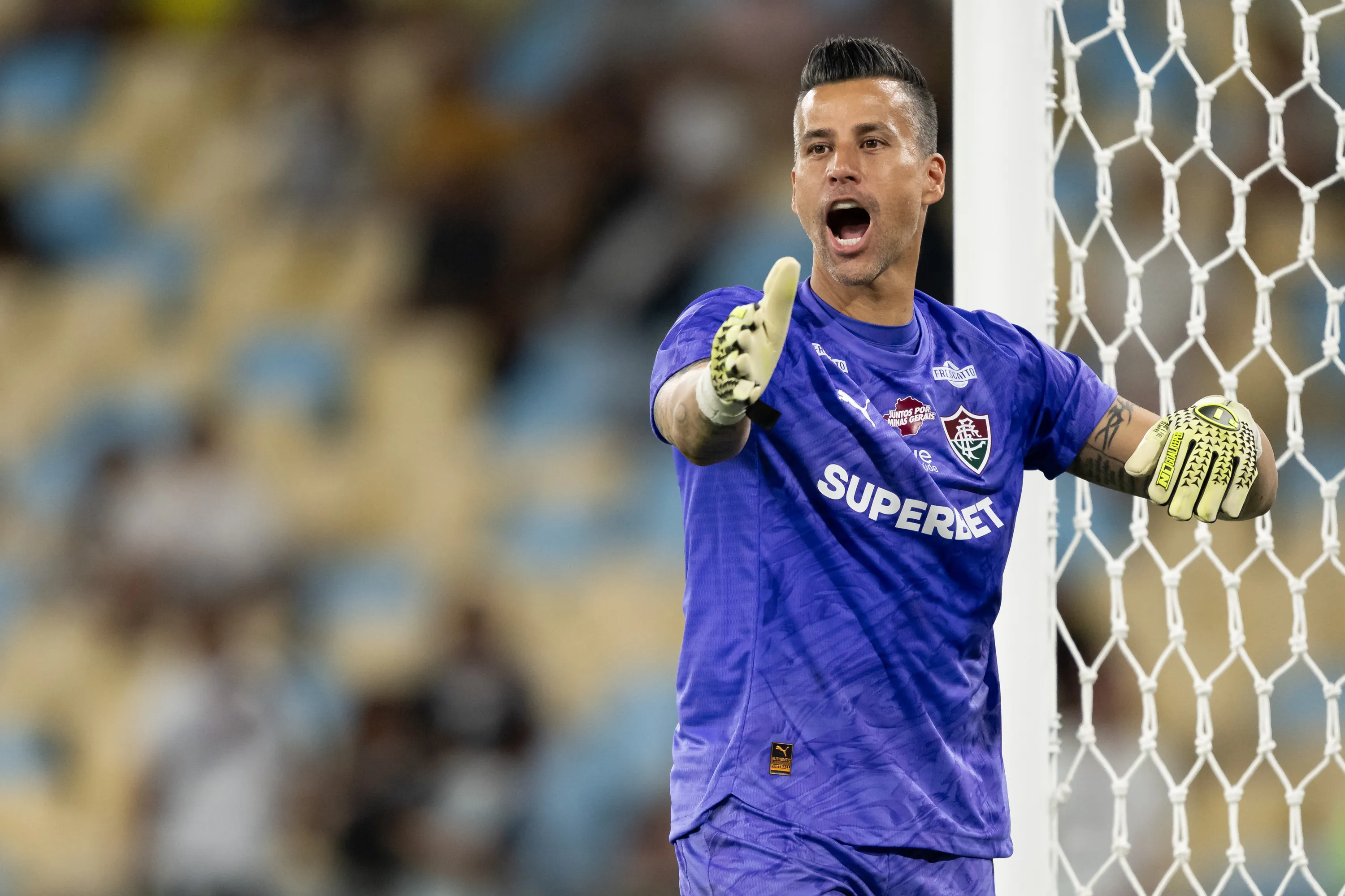 Fabio goleiro do Fluminense durante partida contra o Vasco no estadio Maracana pelo campeonato Carioca 2026. Foto: Jorge Rodrigues/AGIF