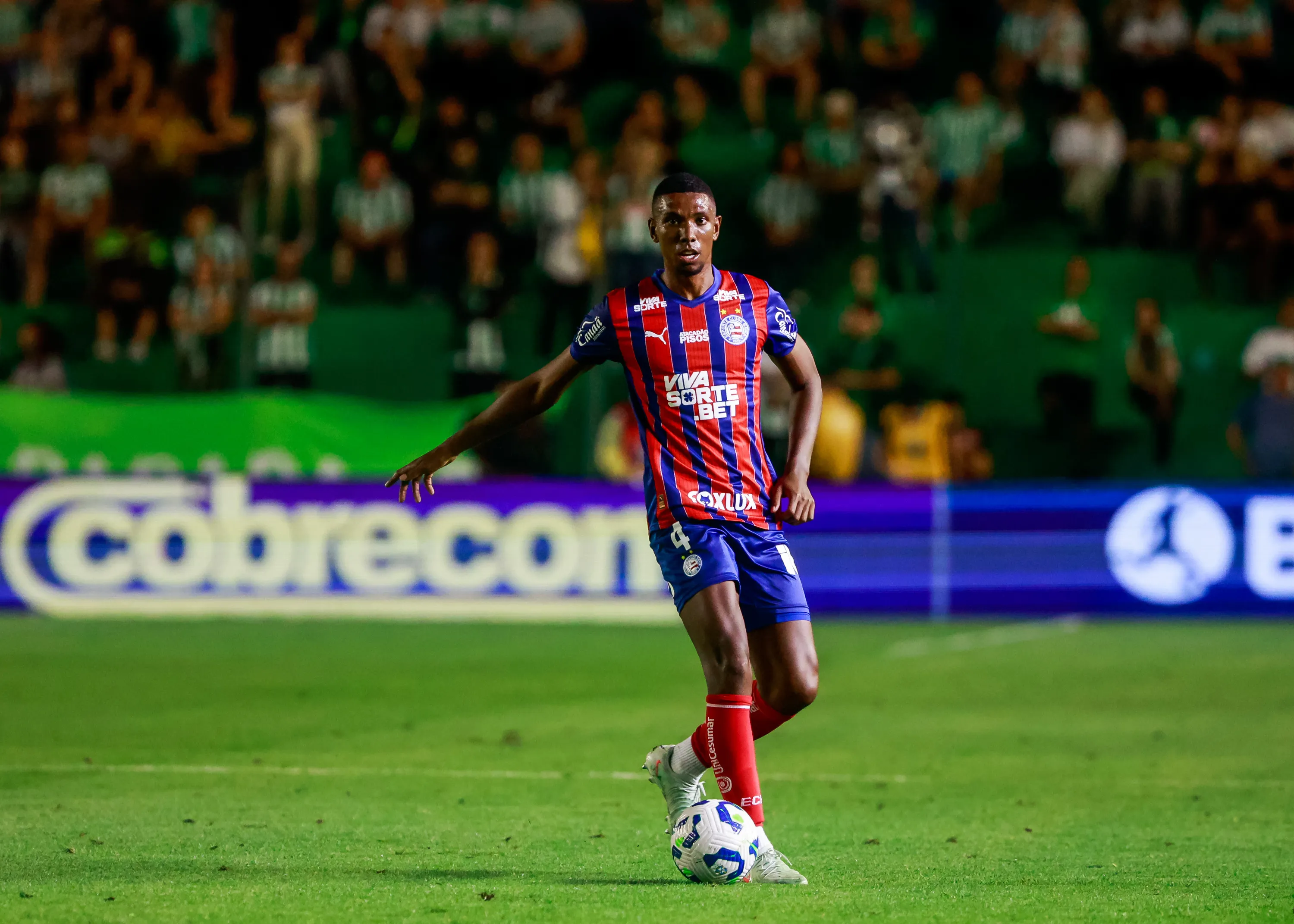 Kanu jogador do Bahia durante partida contra o Juventude no estadio Alfredo Jaconi pelo campeonato Brasileiro A 2025. Foto: Luiz Erbes/AGIF