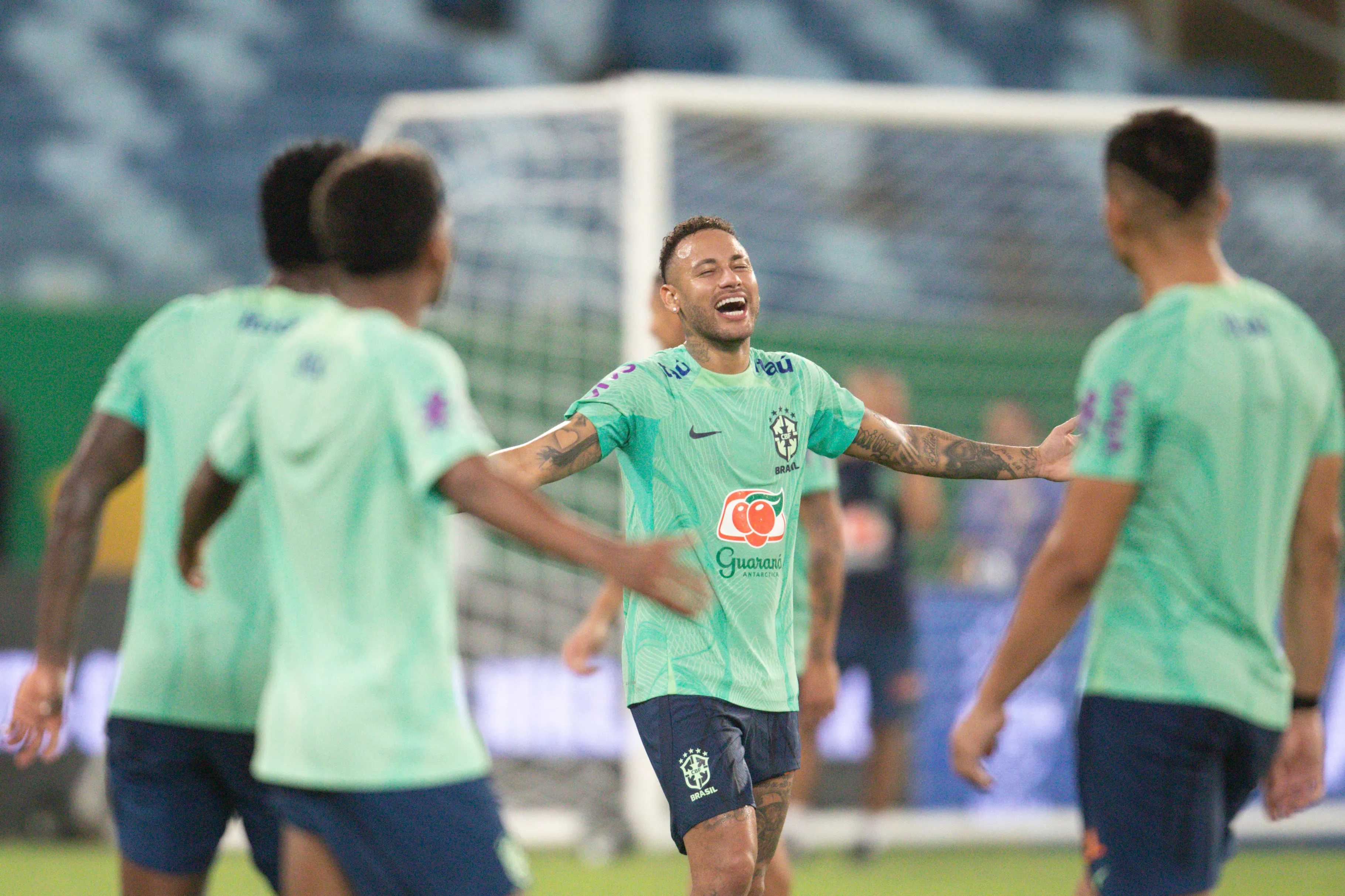 MT – CUIABA – 10/10/2023 – SELECAO BRASILEIRA, TREINO – Neymar Jr. jogador da Selecao Brasileira durante treino no estadio Arena Pantanal. Foto: Gil Gomes/AGIF