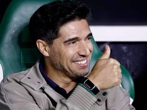 Palmeiras cresce após expulsão e Abel Ferreira vence duelo tático
