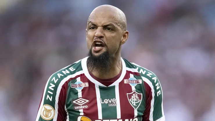 Felipe Melo cobra técnico do Fluminense