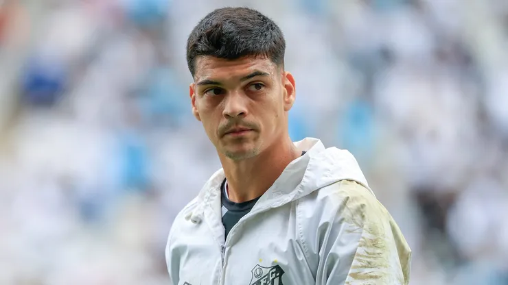 Gabriel Brazão comenta fase do Santos