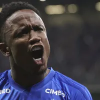 Sinisterra desencanta no Cruzeiro e manda recado
