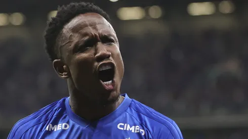 MG - BELO HORIZONTE - 24/05/2026 - BRASILEIRO A 2026, CRUZEIRO X CHAPECOENSE - Sinisterra jogador do Cruzeiro comemora seu gol durante partida contra o Chapecoense no estadio Mineirao pelo campeonato Brasileiro A 2026. Foto: Gilson Lobo/AGIF
