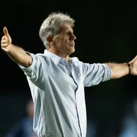 Torcida do Vasco xinga Renato Gaúcho após revés para Bragantino