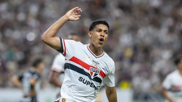 Ryan segue sem data para voltar ao profissional do São Paulo.
